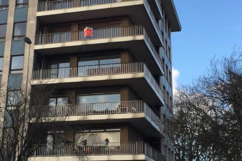 Ruim vernieuwd 2 slpk appartement te Sint-Amandsberg