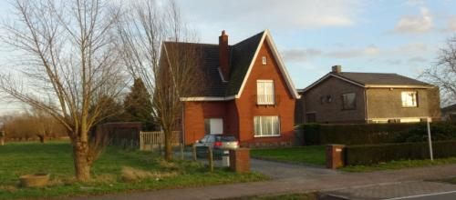 VERHUURD !!! Alleenstaande woning met tuin en 3 slaapkamers