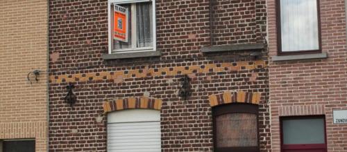 (VERKOCHT) Rijwoning met 2 SLPK en tuin in Gentse stadsrand