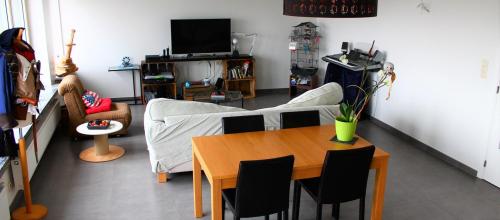 Ruim gerenoveerd appartement met 3 slpk's 