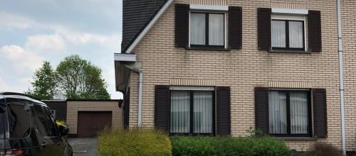 Mooie half-open bebouwing te Melle 4 slpk