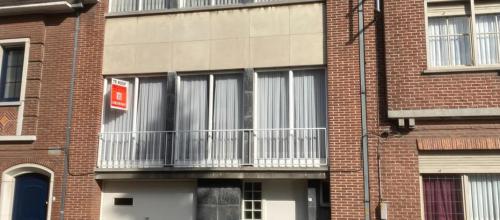 Te moderniseren bel-étage woning te Melle